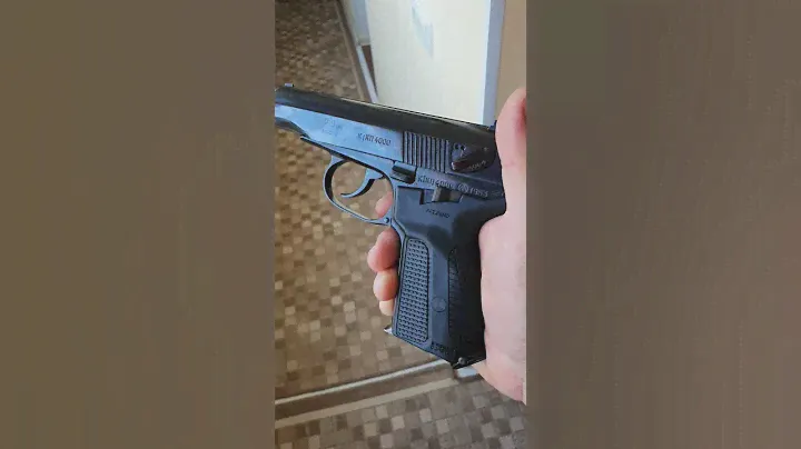 Примерка рукояти ПМ производства fab defense