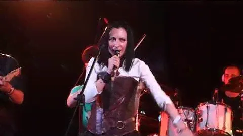 Канцлер Ги и Bregan D'Ert - Шел по дикой прерии дилижанс @ Glastonberry 28.06.2019