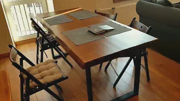 Стол из кедровых слэбов в стиле Лофт.